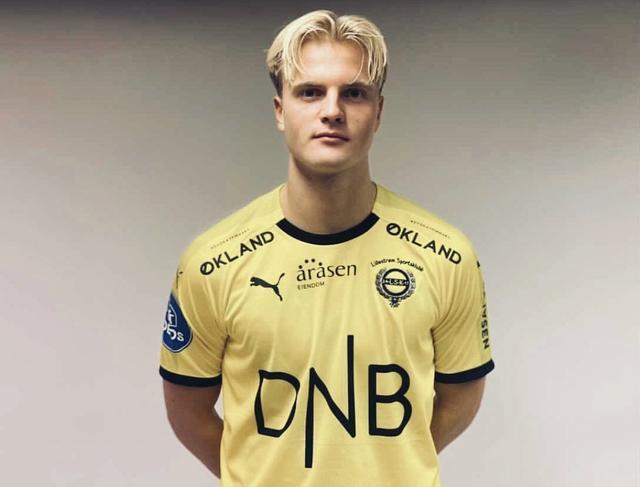 海港发文祝福奥斯卡：艰难时刻会过去，我们与功勋队长同在（海港为奥斯卡送上祝福：困难终将过去，我们与功勋队长并肩同行）