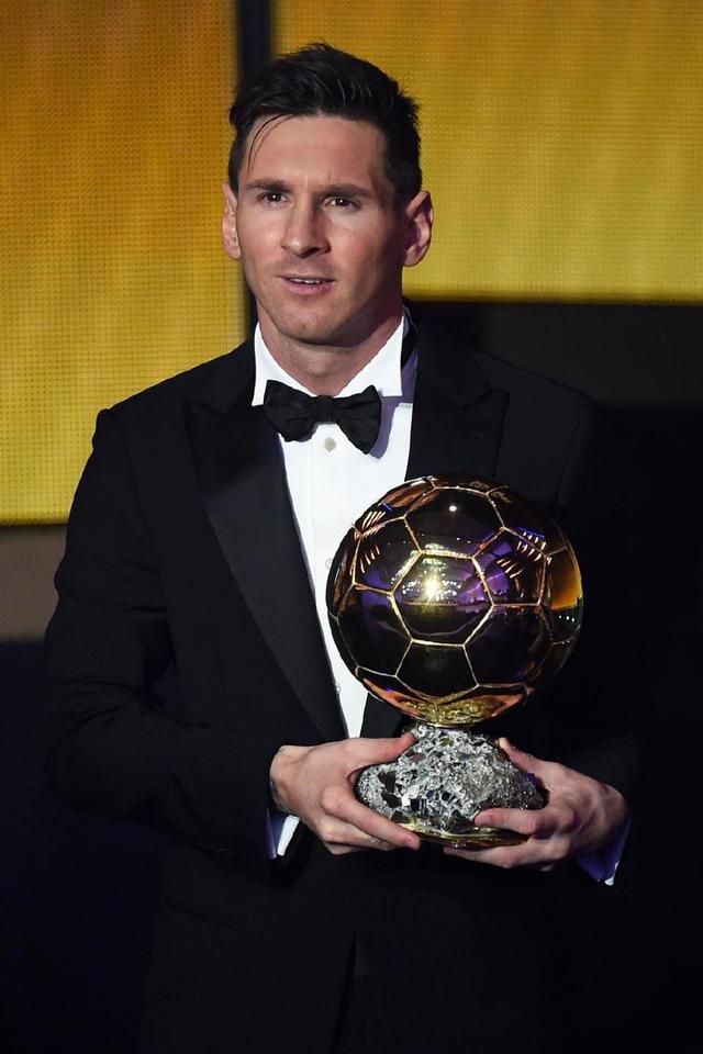 34分！穆雷砍全场最高分，首节23分创生涯单节得分纪录（穆雷34分领跑全场，首节23分刷新生涯单节纪录）