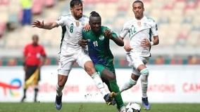 看看谁来了!穆勒回到拜仁主场，观战对阵美因茨的德甲比赛（穆勒现身拜仁主场，观战德甲对阵美因茨）