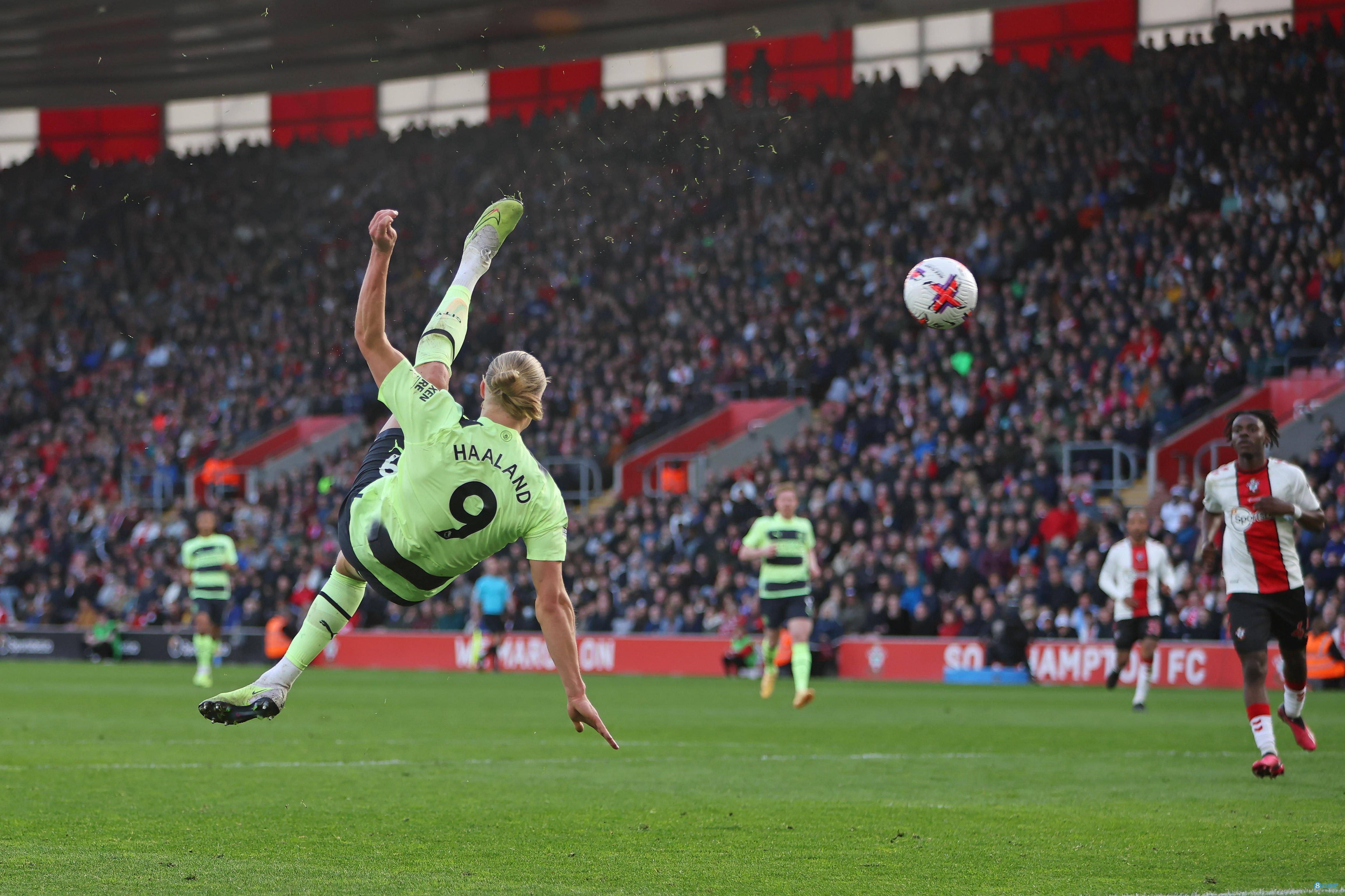 2025上海明日之星冠军杯足球赛圆满落幕，颁奖仪式进行（2025上海明日之星冠军杯足球赛圆满收官，颁奖典礼隆重举行）