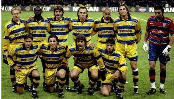 领取巴萨队史最受喜爱球员奖，梅西：巴塞罗那是我的家（荣膺巴萨史上最受喜爱球员，梅西：巴塞罗那是我的家）