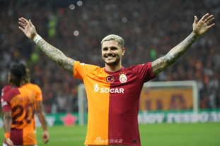 卡萨诺：卡拉格谈萨拉赫之前应该先漱口，他每次说话都在胡扯（卡萨诺抨击卡拉格：点评萨拉赫前先漱口，他动不动就胡扯）