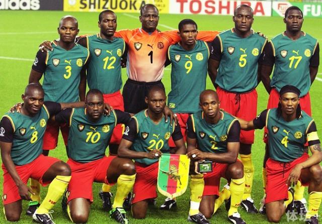 环足奖年最佳男足俱乐部候选：巴黎、切尔西、巴萨、拜仁在列（环足奖年度最佳男足俱乐部提名：巴黎、切尔西、巴萨与拜仁入围）