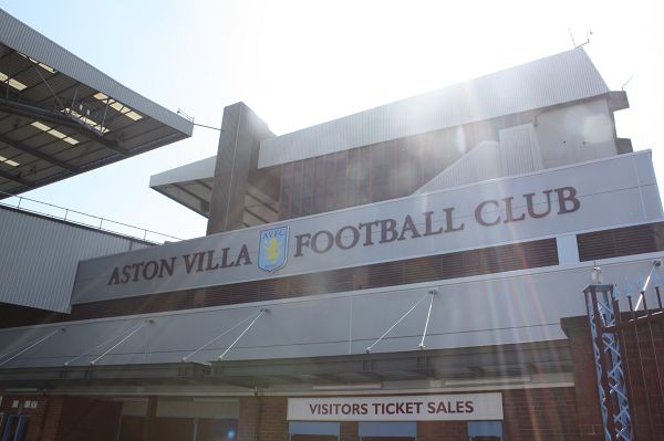 广东内线强势压制对手（广东内线火力全开碾压对手）