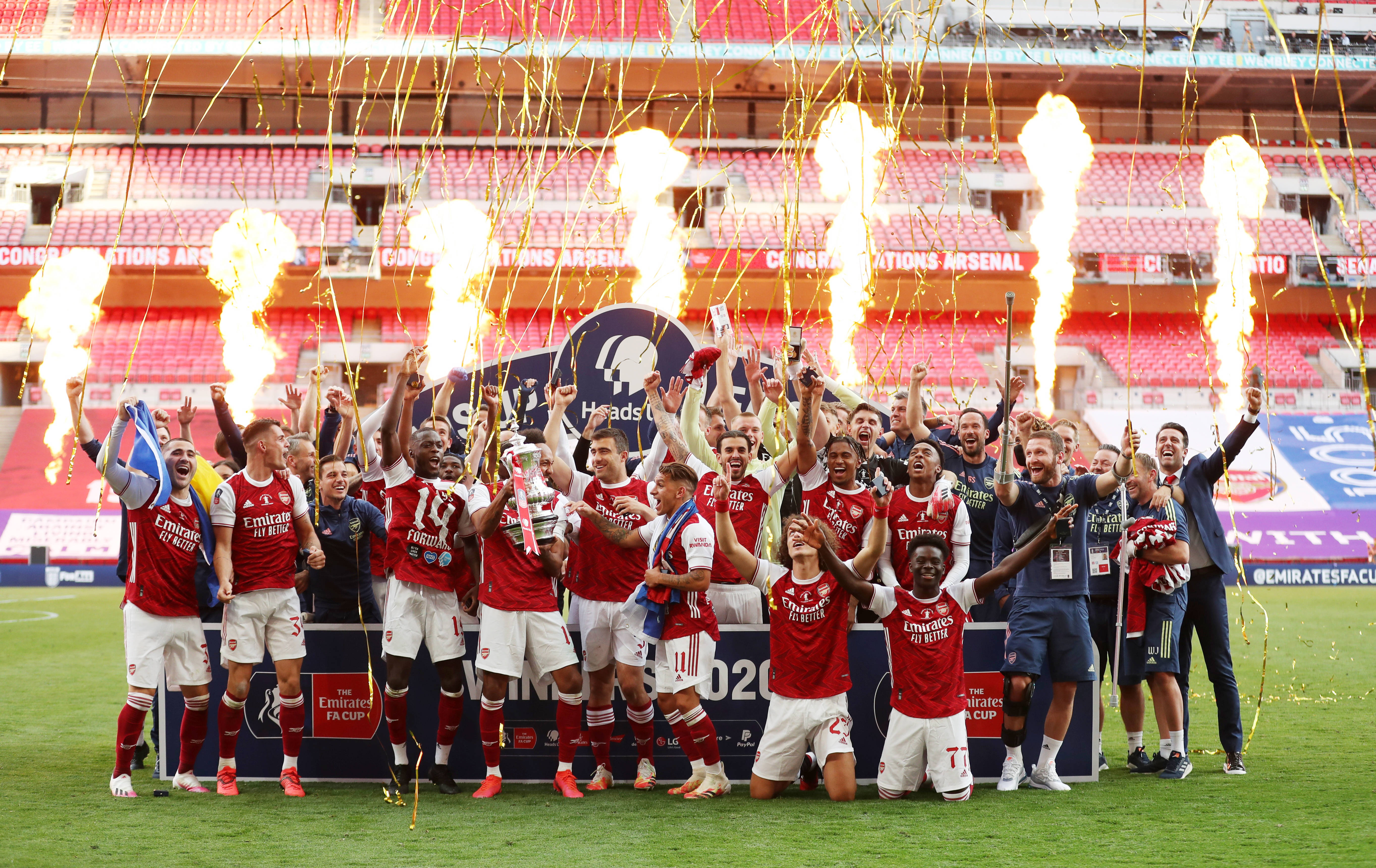 马科斯-阿隆索：祖父说迪斯蒂法诺比梅西出色，时代标准不同（马科斯-阿隆索：祖父称迪斯蒂法诺胜梅西，评判标准因时代而异）