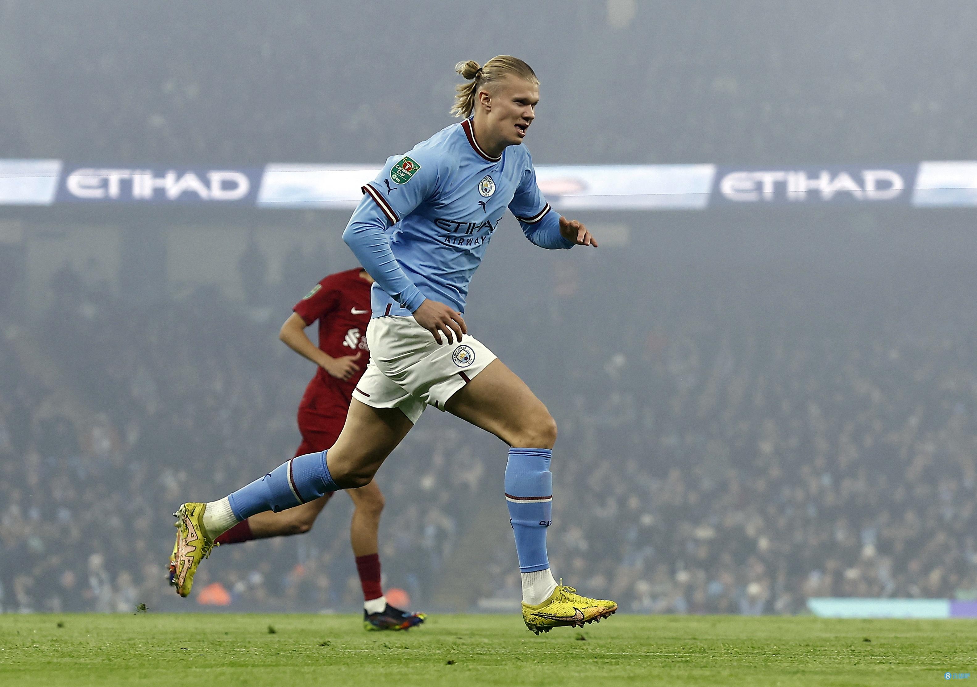 足球的真实魅力（足球的纯粹之美）