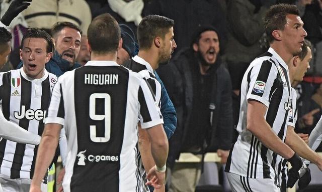 这队今天的状态像喝了能量药水（这队今天状态拉满，像按下了加速键）