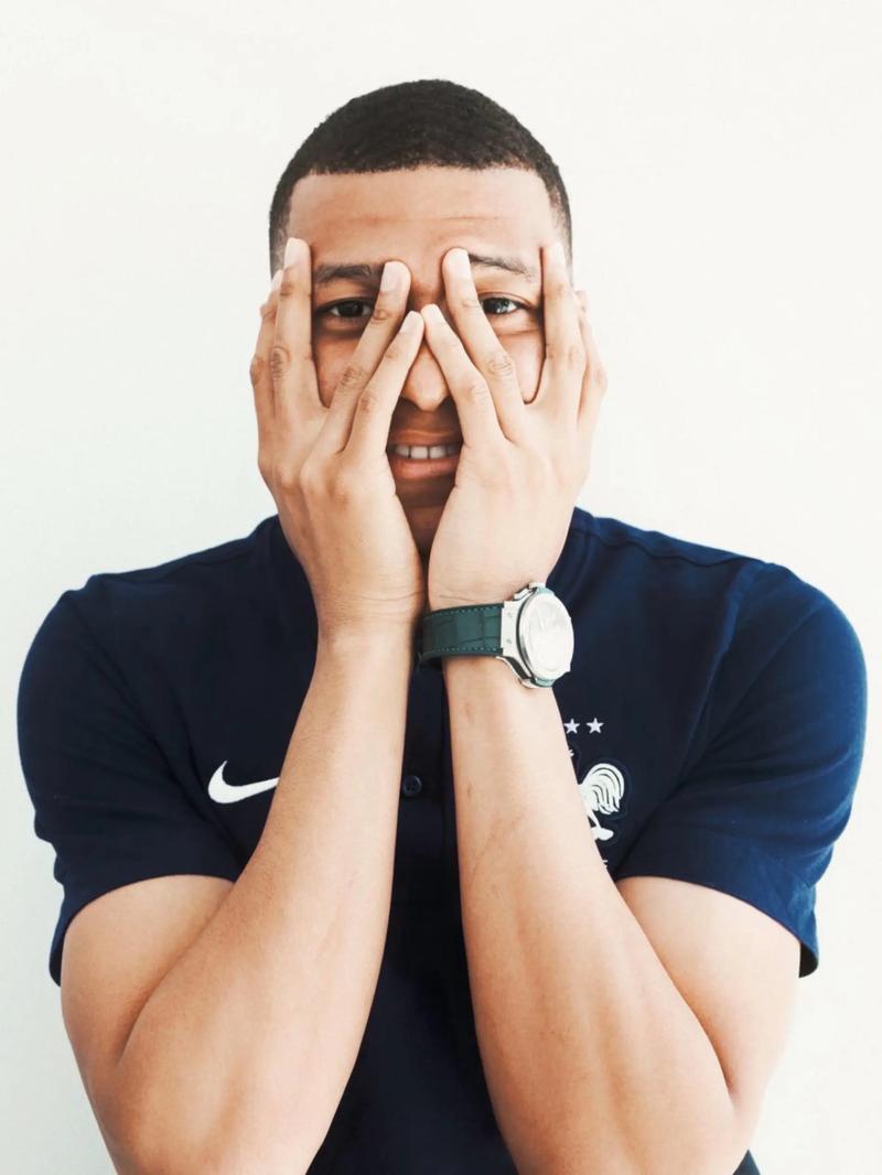 官方：麦克托米奈当选2025意大利足球盛典年度最佳球员（官宣：麦克托米奈荣膺2025意大利足球盛典年度最佳球员）