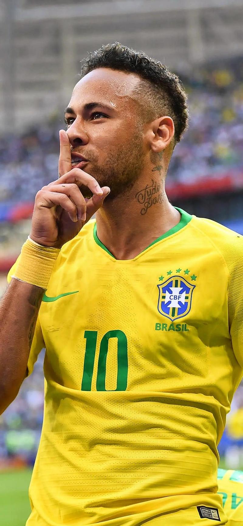 塞维主席：大胜巴萨时感觉球队已达到巅峰，结果转头三连败了（塞维主席：痛击巴萨自信登顶，转眼却遭三连败）